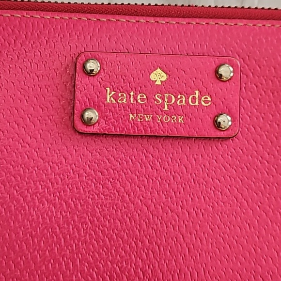 Kate Spade Large Hot Pink Wallet / Day Planner Holder 🩷🗓️✏️ - Picture 13 of 13